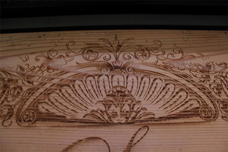Motiven auf Holz Gravieren GRAVIEREND einfach
